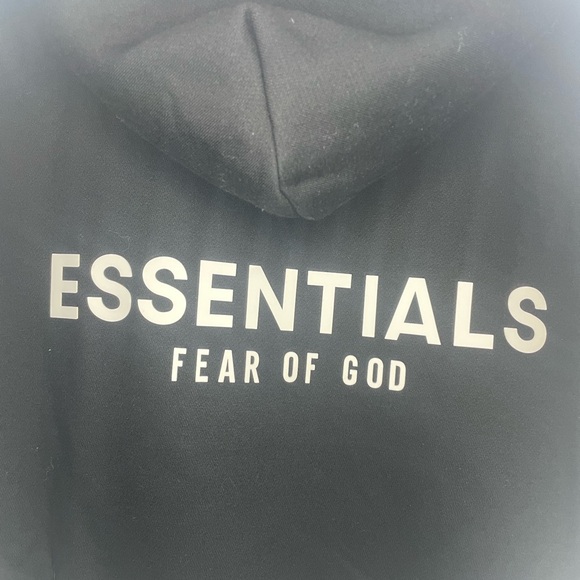 Fear of God Essentials Black Sweatshirt - Picture 4 of 8